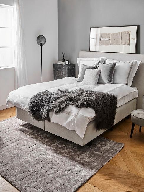 Gray color in the bedroom